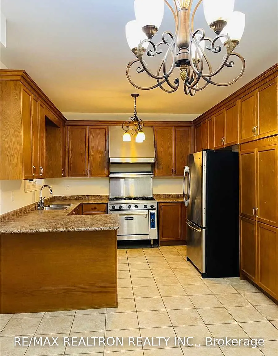 3 bed, $4,100 — Photo 2