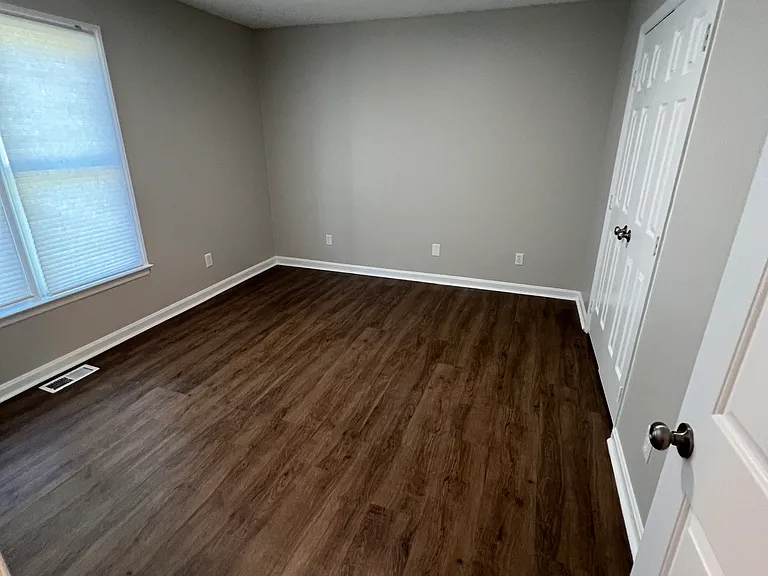 8314 McGuire Dr — Photo 7