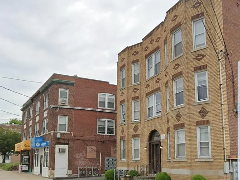 356 S Main St — Photo 7
