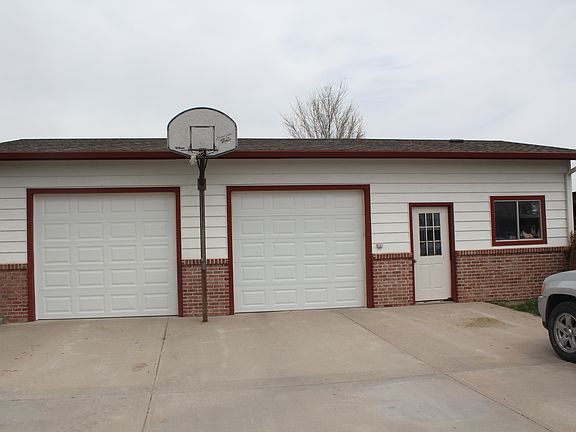 oversized 2 car garage