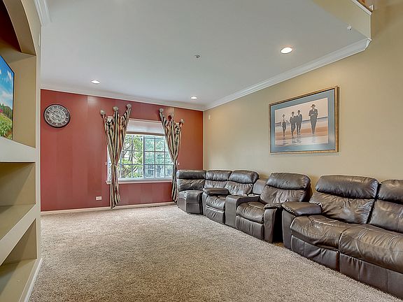 5th image of 6037 Canterbury Ln