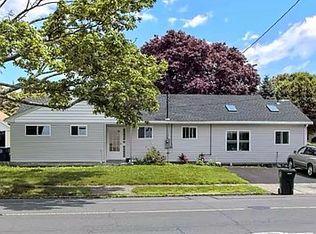 42 Memorial Dr, Salem, MA 01970