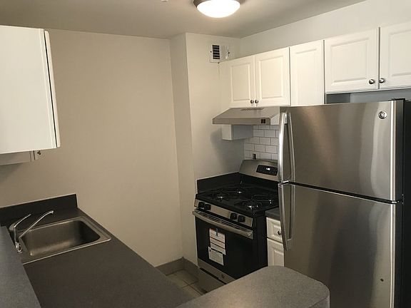 5th image of 318 W 117th St APT 7Z