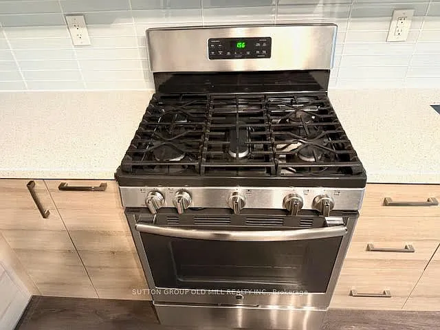 259 Gerrard St E #1A — Photo 13