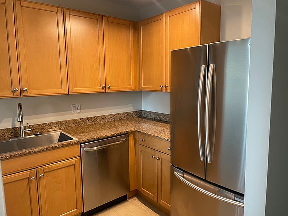 5th image of 400 N Lasalle St #2304