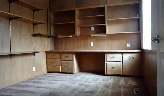 5th image of 2832 Castle Dr