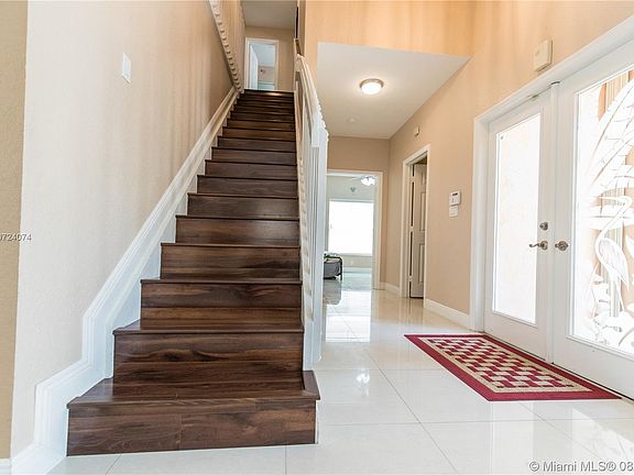 2nd image of 14382 N Royal Cove Cir
