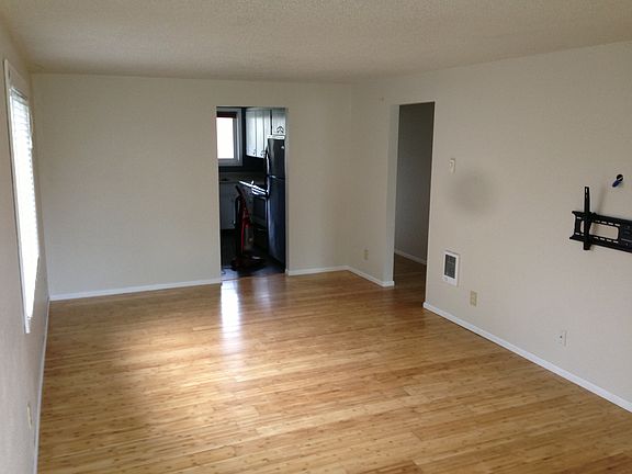 3rd image of 3709 S J St