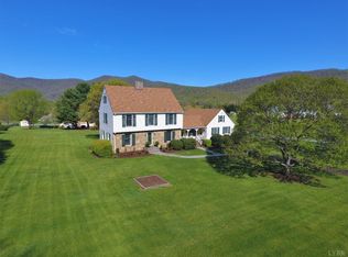 212 Meadowridge Dr, Lynchburg, VA 24503
