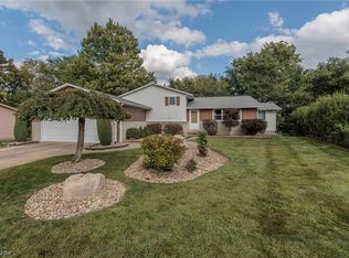 452 Cresthill Dr, Mogadore, OH 44260