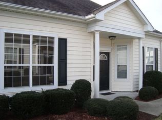 1828 Riddlesworth Dr, Virginia Beach, VA 23456