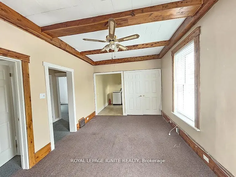 27 King Ave E #2 — Photo 3