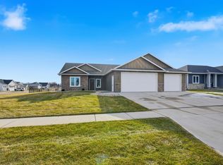 721 Highland St, Harrisburg, SD 57032