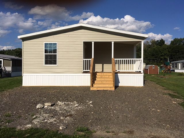 1st image of 17 Hummingbird Dr