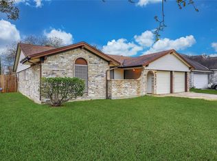 7302 Whippoorwill Ln, Texas City, TX 77591