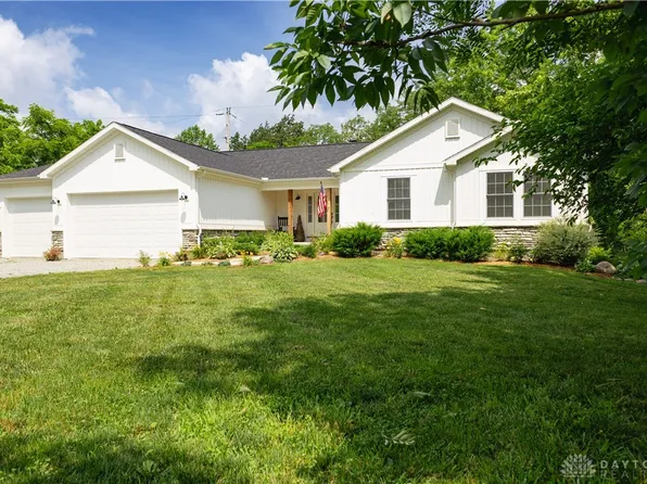 1056 Halpin Rd, Clarksville, OH 45113