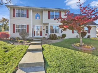 1501 Locust Dr, Saint Joseph, IL