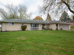 16870 Muntz Ct, Dubuque, IA 52001