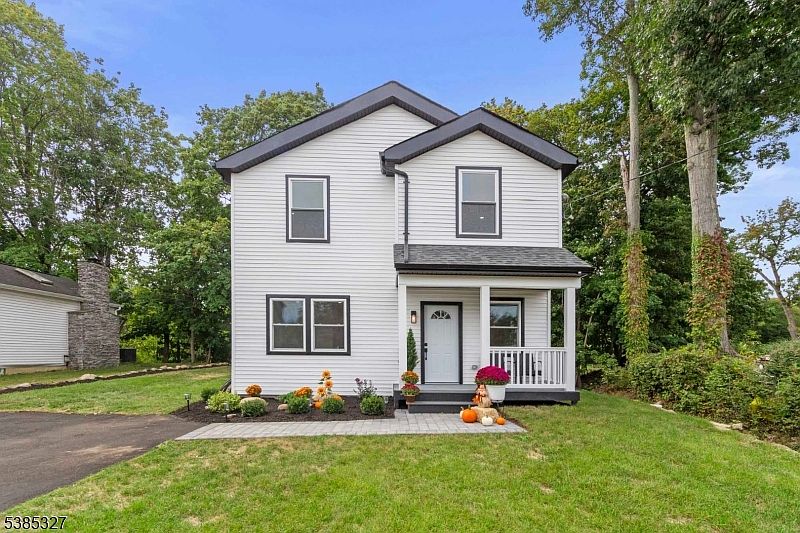 1st image of 78 Maple Ln