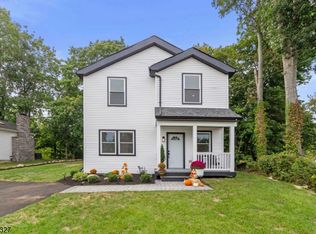78 Maple Ln, Wayne, NJ 07470