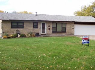 3237 E Greenlake Ct, Decatur, IL 62521