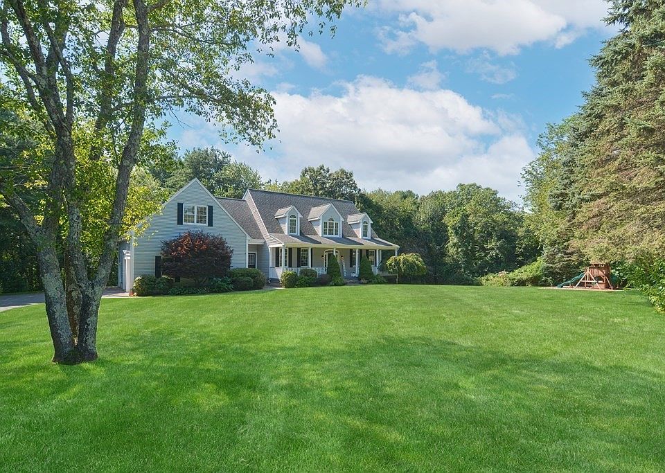 447 South St, Foxboro, MA 02035 Zillow