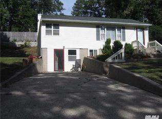 37 Richmond Hill Rd, Sound Beach, NY 11789