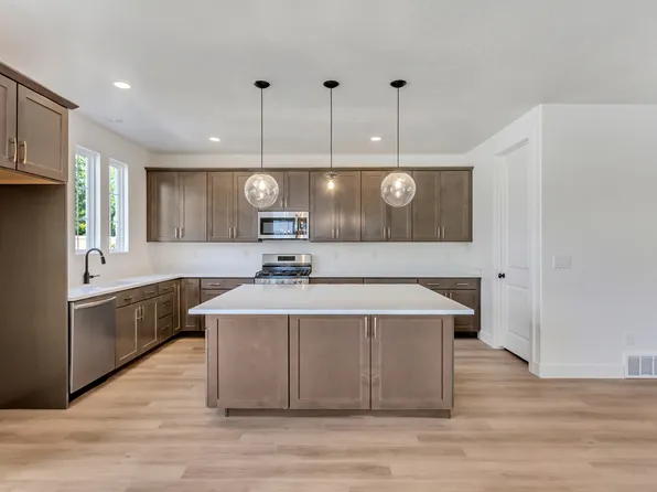 354 W Songbird Ln, Lindon, UT 84042