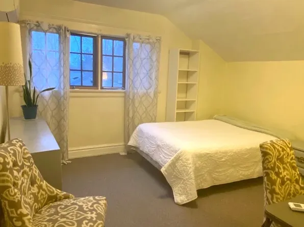 (undisclosed Address), Eugene, OR 97405