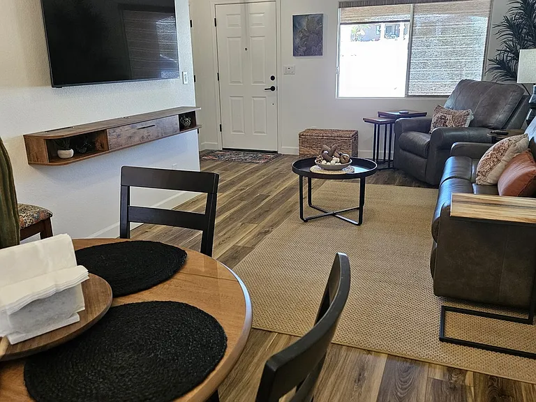 3420 Pioneer Dr — Photo 3