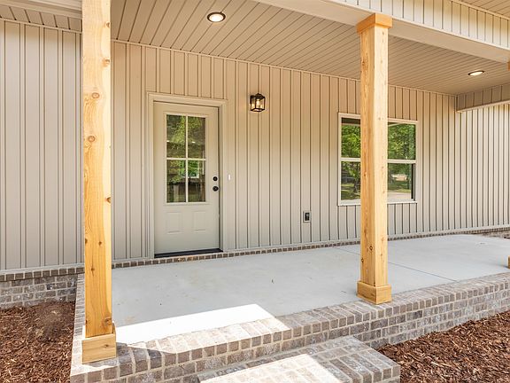 4th image of 352 Elgin Hills Dr