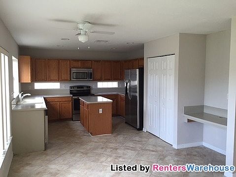 3rd image of 6253 Willoughby Cir