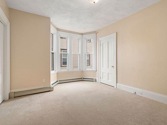 5th image of 66 Brook St