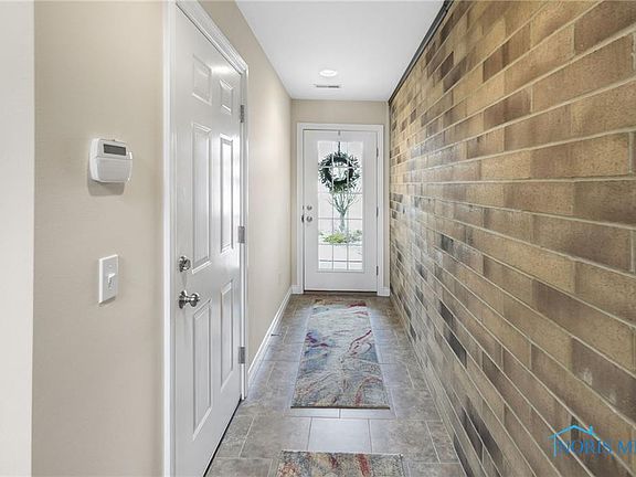 5th image of 4743 Lakeside Dr