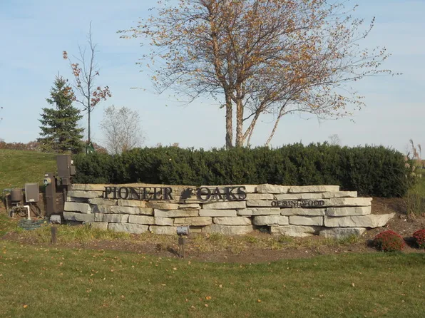 2503 Justen Farm Ln, Ringwood, IL 60072