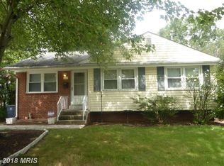 6806 Beacon Pl, Riverdale, MD 20737