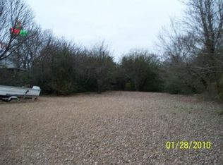 272 Airport Rd, Ozark, AR 72949