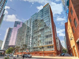11 Saint Joseph St #912, Toronto, ON M4Y 3G4
