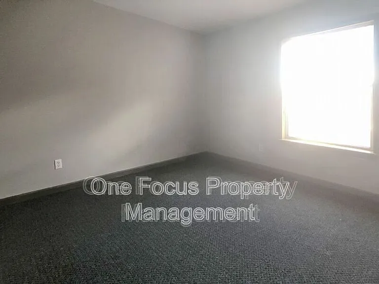 415 E Church St #5 — Photo 16