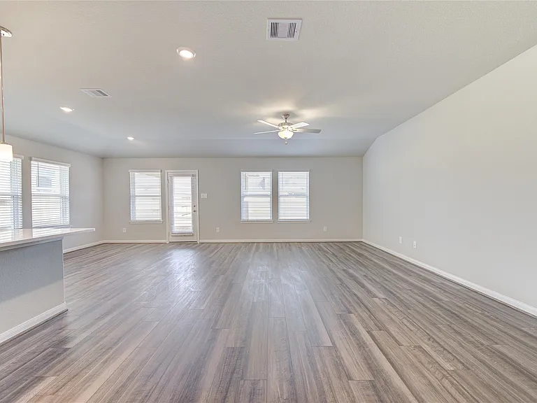 21514 Pachino Ln — Photo 17