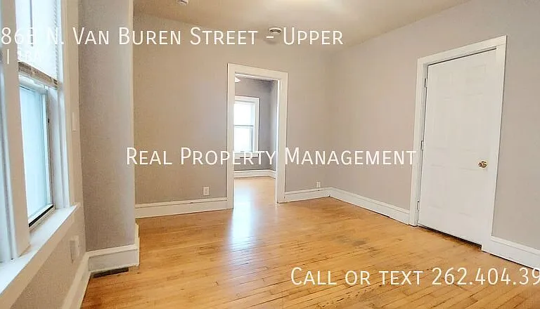 1686B N Van Buren St #UPPER — Photo 6
