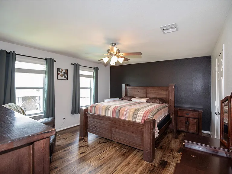 2110 Stonehollow Ct — Photo 20