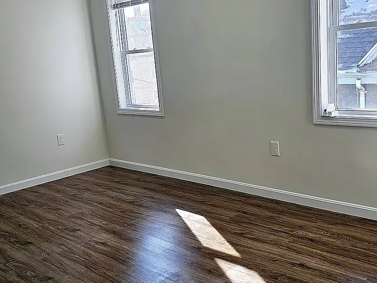 76 Brent St #2 — Photo 12