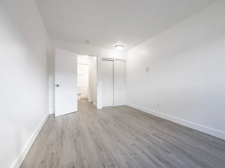 Bridgeview Apartments - Get a $500 VISA! — Photo 7