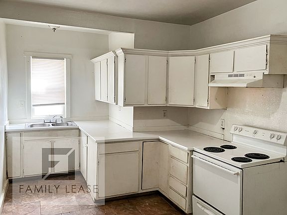 5th image of 1904 E Prairie St