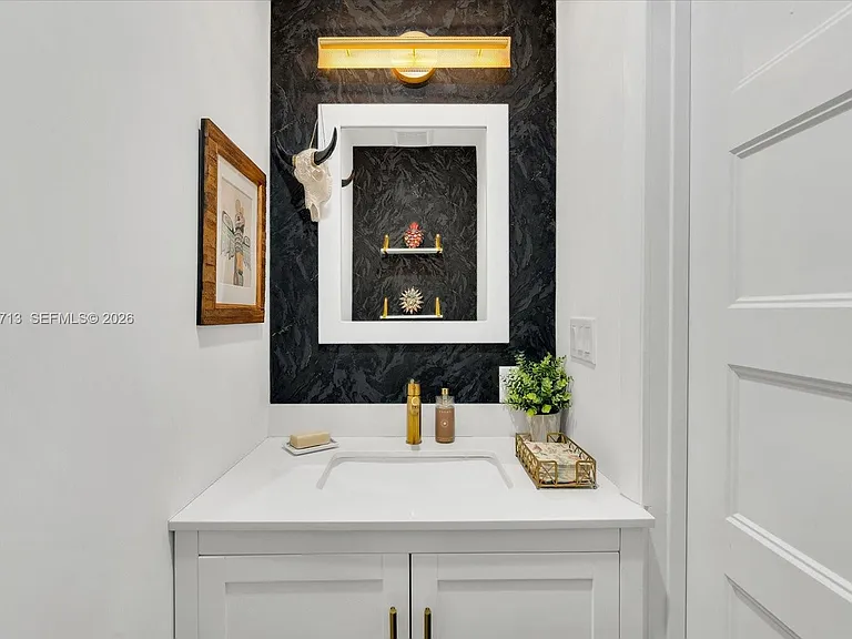 8225 NE 8th Ct — Photo 30