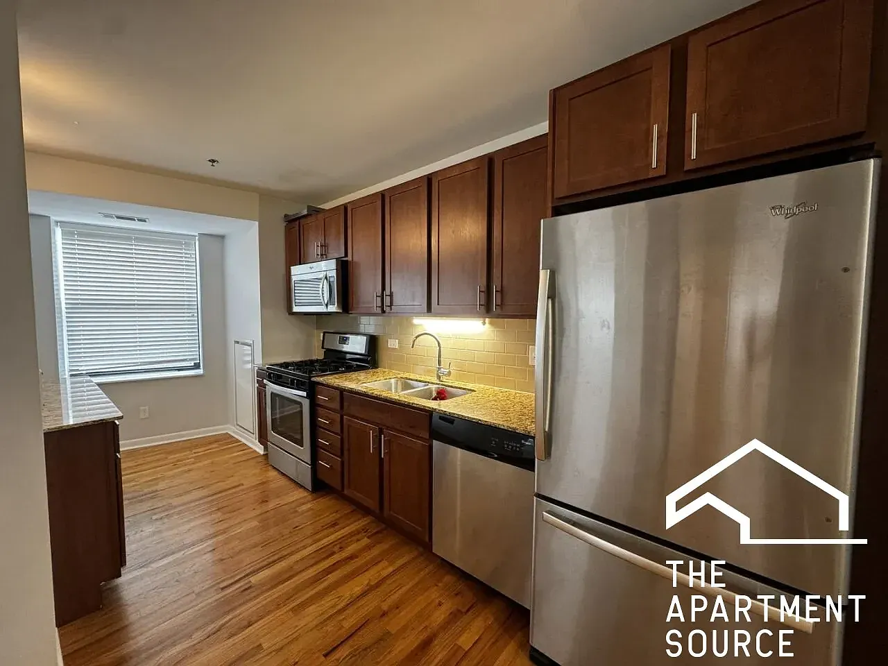 2 bed, 1100 sqft, $2,450 — Photo 2