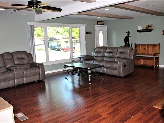 3rd image of 7654 Sprucewood Ave