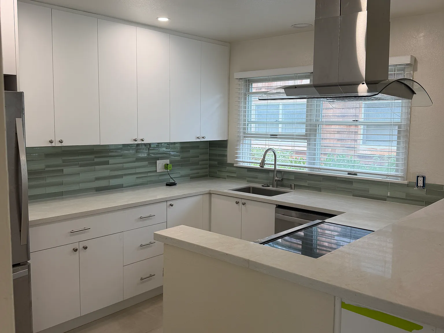 312 Centre Ct — Photo 2