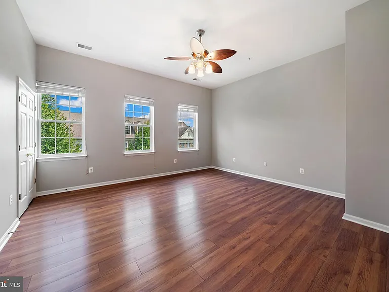 3616 Sprigg St S — Photo 12